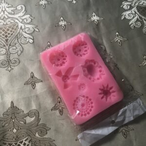 Bow mould